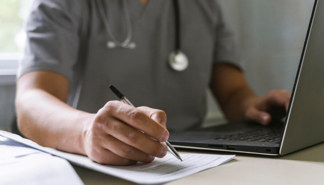 Exames PCMSO para Segurança em Trabalho em Altura